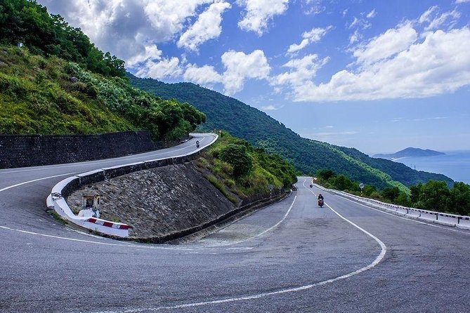 Hoi an to Phong Nha by Car With English Speaking Driver