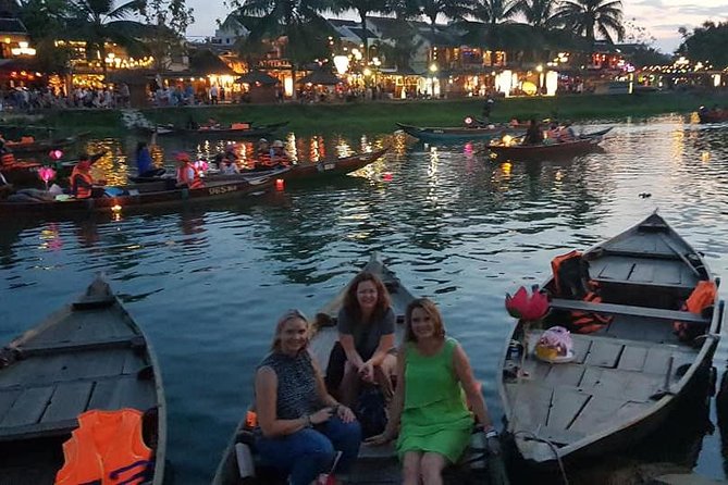 Hoi an Walking Tour With Night Market, Sampan Boat Ride From Da Nang or Hoi an