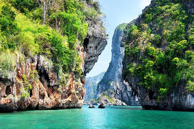 Hong Islands by Speed Boat From Krabi