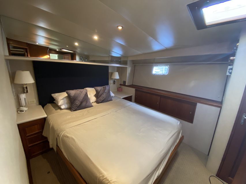Honolulu: Private Luxury Yacht Cruise With Guide