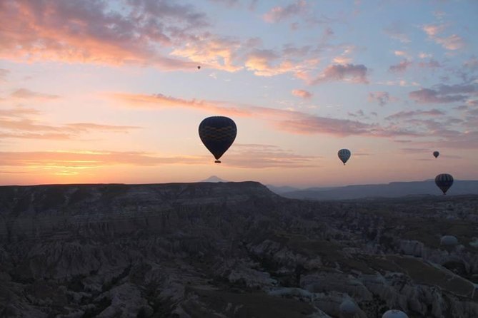 Hot Air Balloon Tour in Cappadocia Cat Valley
