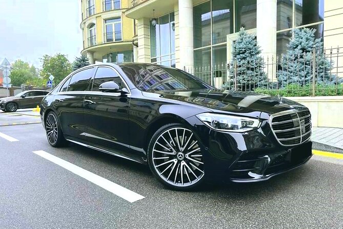 Hourly Disposal Service in Paris: Private Driver by Luxury Car - Good To Know