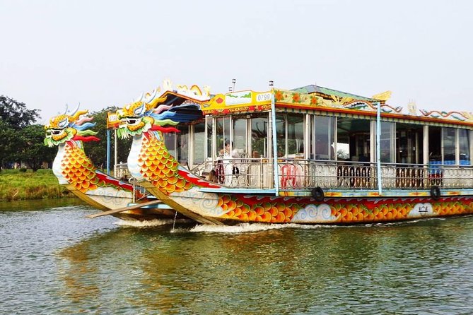 Hue City Full Day Tour With Ancient Tombs and Conical Hat Village