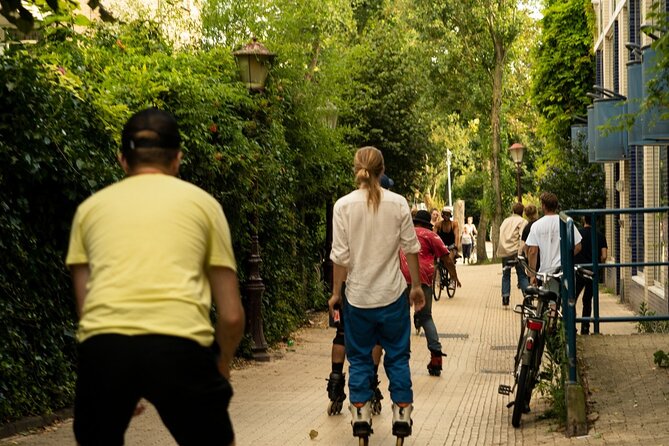 Inline Skates Rental in Amsterdam - Inclusions