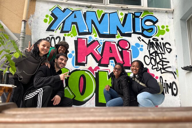 Istanbul Graffiti Art Workshop With Locals at Home Garden