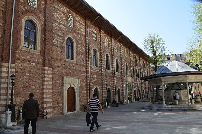 Istanbuls Karaköy Neighbourhood: A Self-Guided Photography Tour