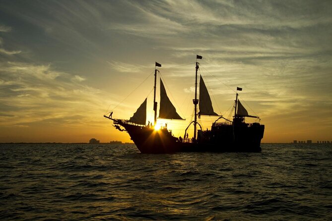 Jolly Roger Pirate Show and Dinner in Cancun - Good To Know