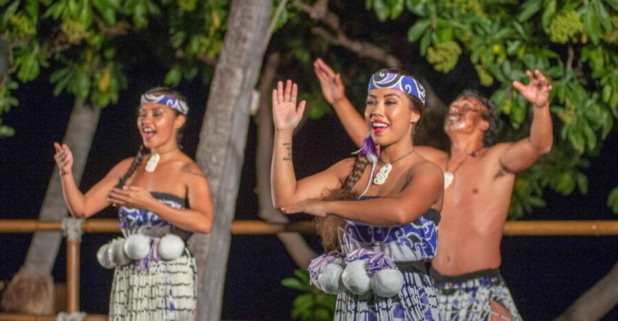 Kailua-Kona: Voyagers of the Pacific Luau With Buffet Dinner - Good To Know