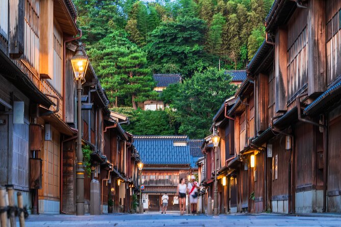 Kanazawa All Must-Sees Private Chauffeur Sightseeing – English Speaking Driver