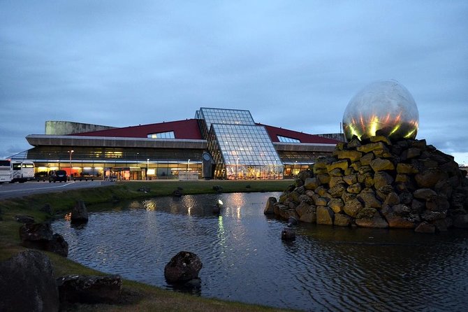 Keflavik To Reykjavik Private Luxury Airport Transfer
