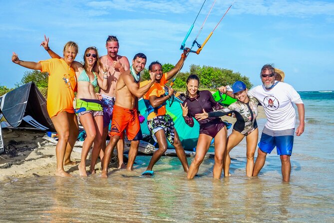 Kitesurfing Lessons in Buen Hombre With Accommodations