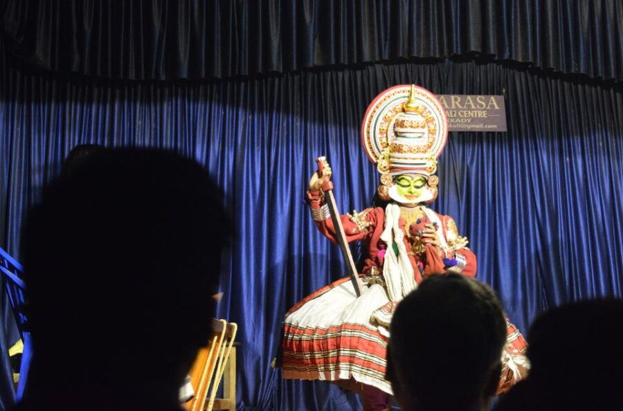 Kochi: Kathakali Evening Dance Show W/ Dinner & Transfer - Good To Know