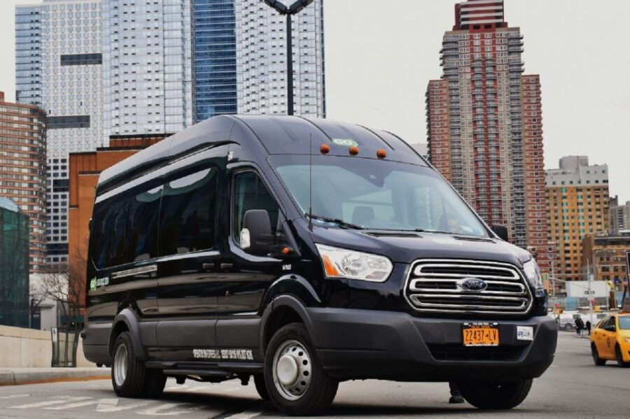 Laguardia Airport Private Transfer To/From Manhattan
