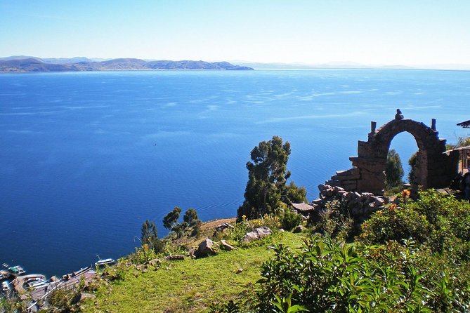 Lake Titicaca (Overnight)