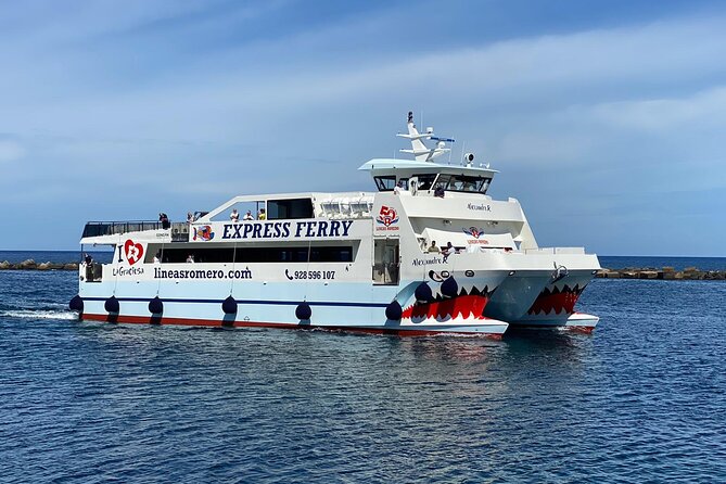 Lanzarote: Ferry Return Ticket to La Graciosa With Free Wifi