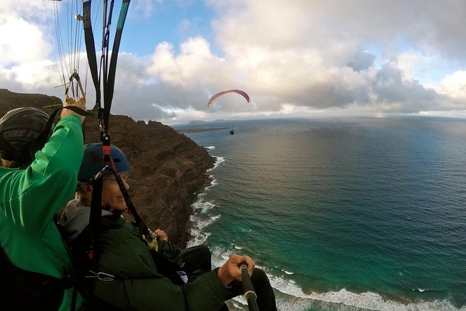 Lanzarote Paragliding Experience