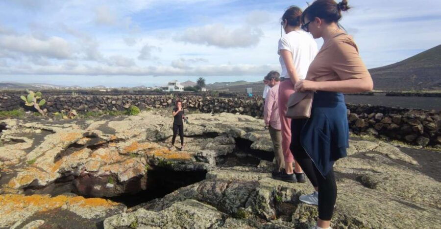 Lanzarote: Timanfaya National Park Trekking Tour - Good To Know
