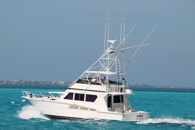 Largest Party Yacht VIP in Cancun up to 25 Persons / 25P2 - What To Expect