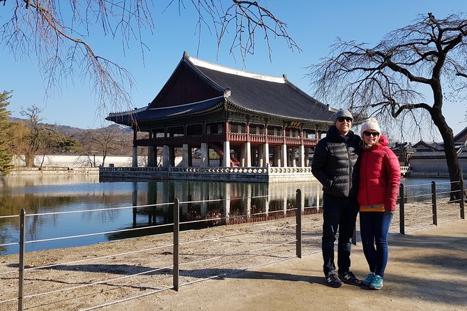 Layover Tour for Essential Seoul City & Gourmet Tour(Incl. Lunch & Dinner)
