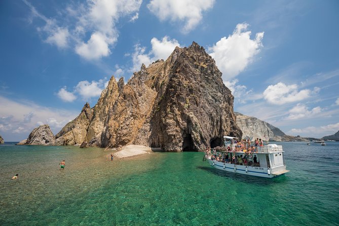 Line for the Islands of Ponza and Palmarola