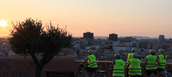Lisbon By Night Bike Tour - Good To Know