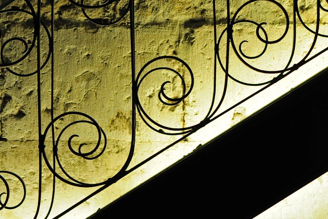 Lisbon Photo Private Night Tour - Tour Details