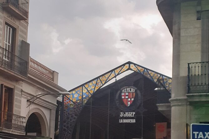 Local Tour: Mysterious Barcelona - Unveiling the Secrets of Gothic Quarter