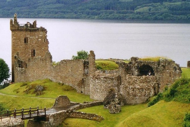 Loch Ness Inverness and Urquhart Castle - Good To Know