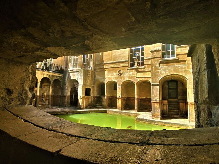 London and Iconic England Tour & Stay - 6 Days - Day 3 - London, Stonehenge, Salisbury, Bath
