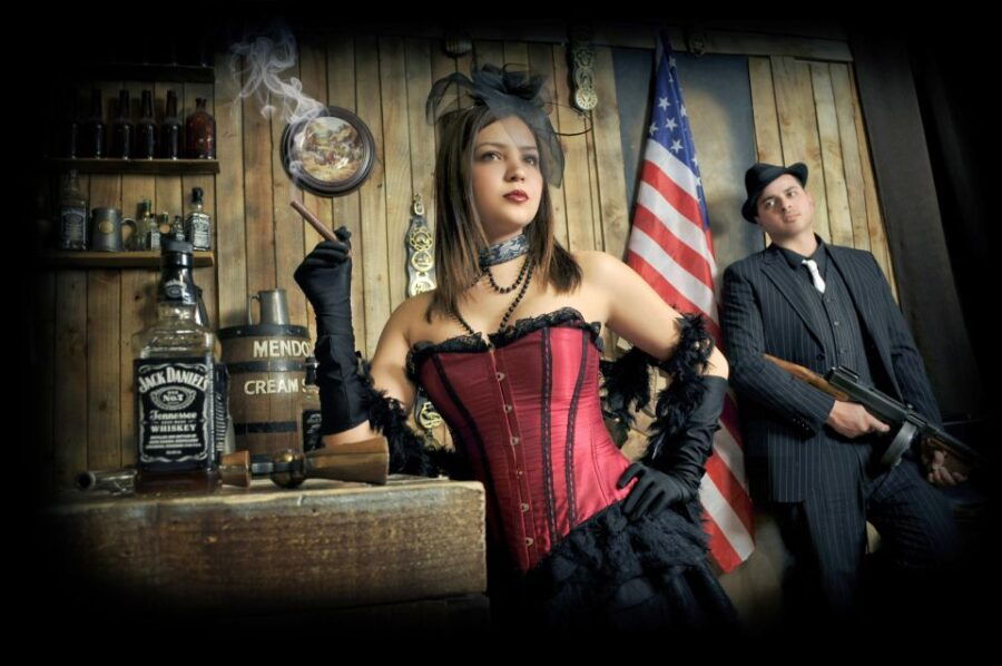 London, Camden: Old Time Eras Dress Up and Photo Shoot - Good To Know