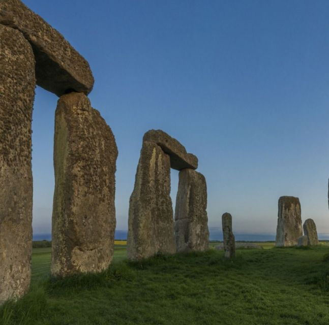 London: Stonehenge 6 Hour Tour By Car With Entrance Ticket