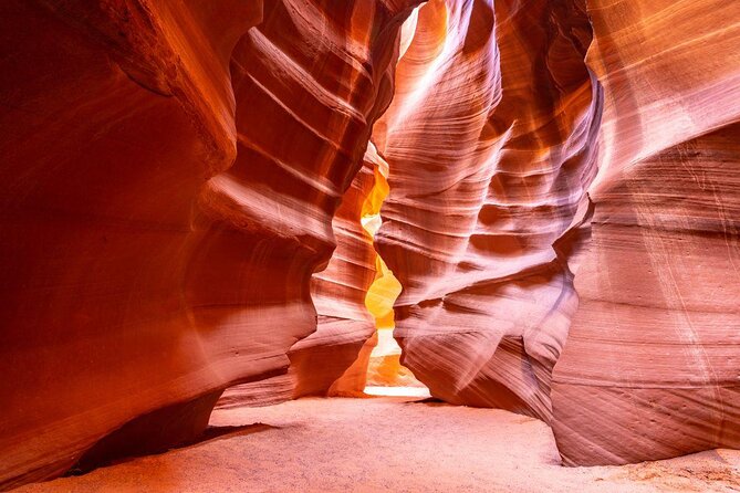 Lower Antelope and Horseshoe Bend Tour From Las Vegas