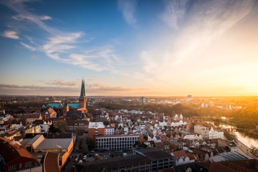 Lübeck: Old Town Highlights Private Walking Tour