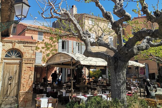 Luberon Wine and Charm: Explore the Flavors of the South
