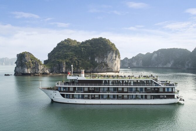LUXURY 5 STAR CRUISE 3 Day 2 Night Visit Halong Bay & Lan Ha Bay