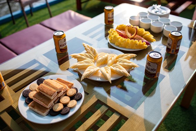Luxury Day Trip Visit Halong Bay and Lan Ha Bay (8Hours) - Food and Drink Options