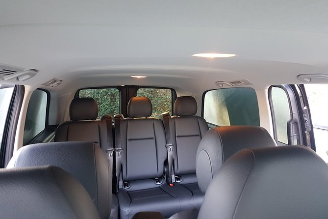 Luxury Minivan From Charleroi Airport to the City of Ghent