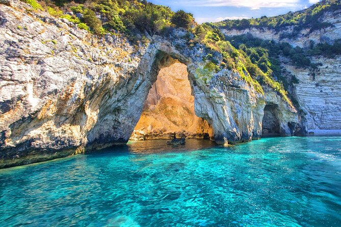 Luxury Private Cruise to Paxos, Antipaxos & Blue Caves With Lunch - Luxury Boat Experience
