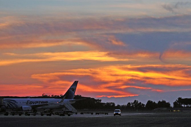 Luxury Private Night Transfer From Rome Airports to Rome City Center - Booking and Meeting Point Information