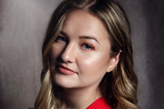 Luxury Private Photo Session With Beauty Treatment - Good To Know