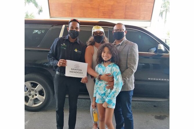 LUXURY Transfer Punta Cana to Hotels in Uvero Alto One Way - Pricing and Booking