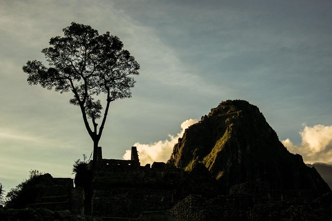 Machu Picchu Tour by Van & Train 2 Days Tour. - Inclusions