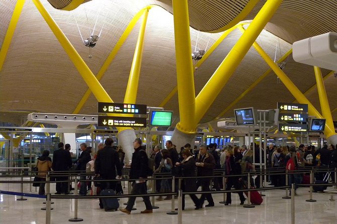 Madrid: Private Transfer IN or OUT (Door-to-Door Service) - Good To Know