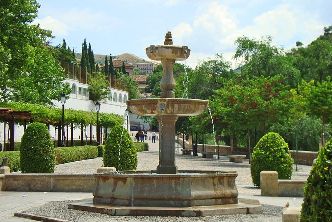 Malaga to Granada Trip With Alhambra Tickets Included - Trip Overview