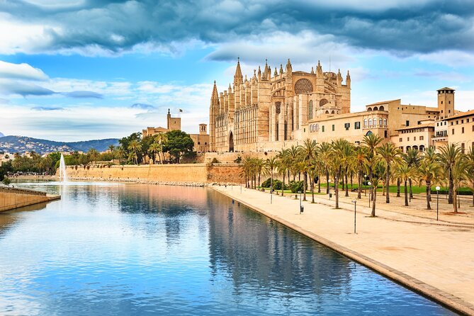 Mallorca Cathedral: E-Ticket With Audio Tour - Good To Know