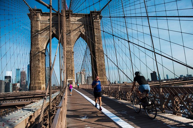 Manhattan and Brooklyn Bridge Bicycle Tour