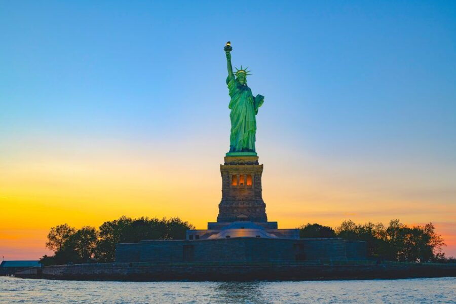Manhattan: Private Sailing Yacht Cruise to Statue of Liberty - Good To Know