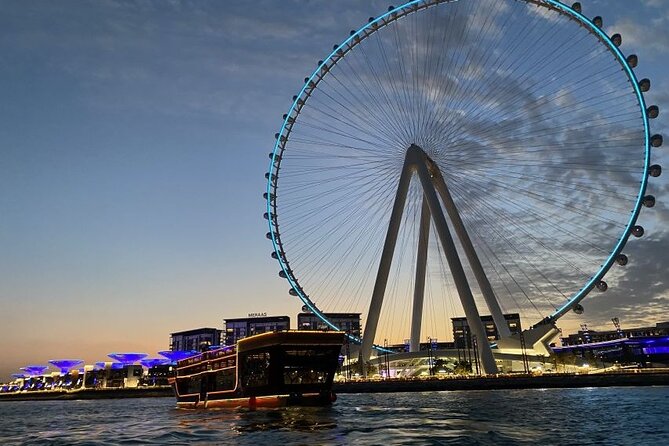 Marina Night Cruise With Dinner Buffet and Drinks in Dubai