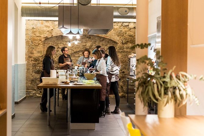 Market Gourmet Visit and Spanish Culinary Experience in Barcelona - Overview and Experience