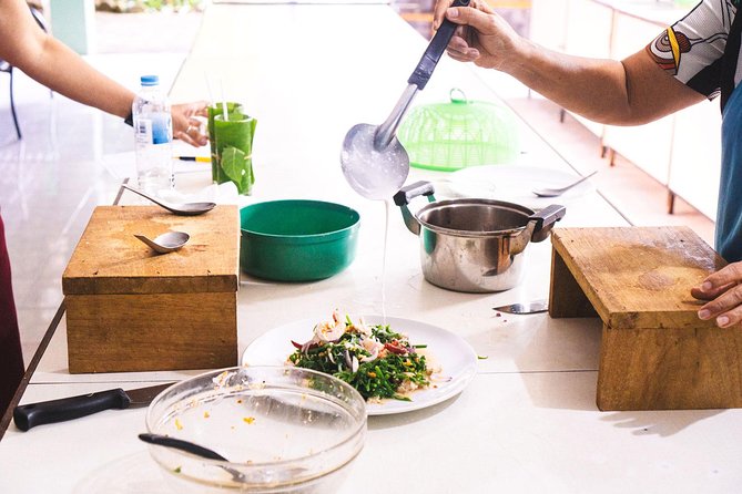 Market Tour and Southern Thai Cuisine Cooking Class With a Local Culinary Expert - Good To Know